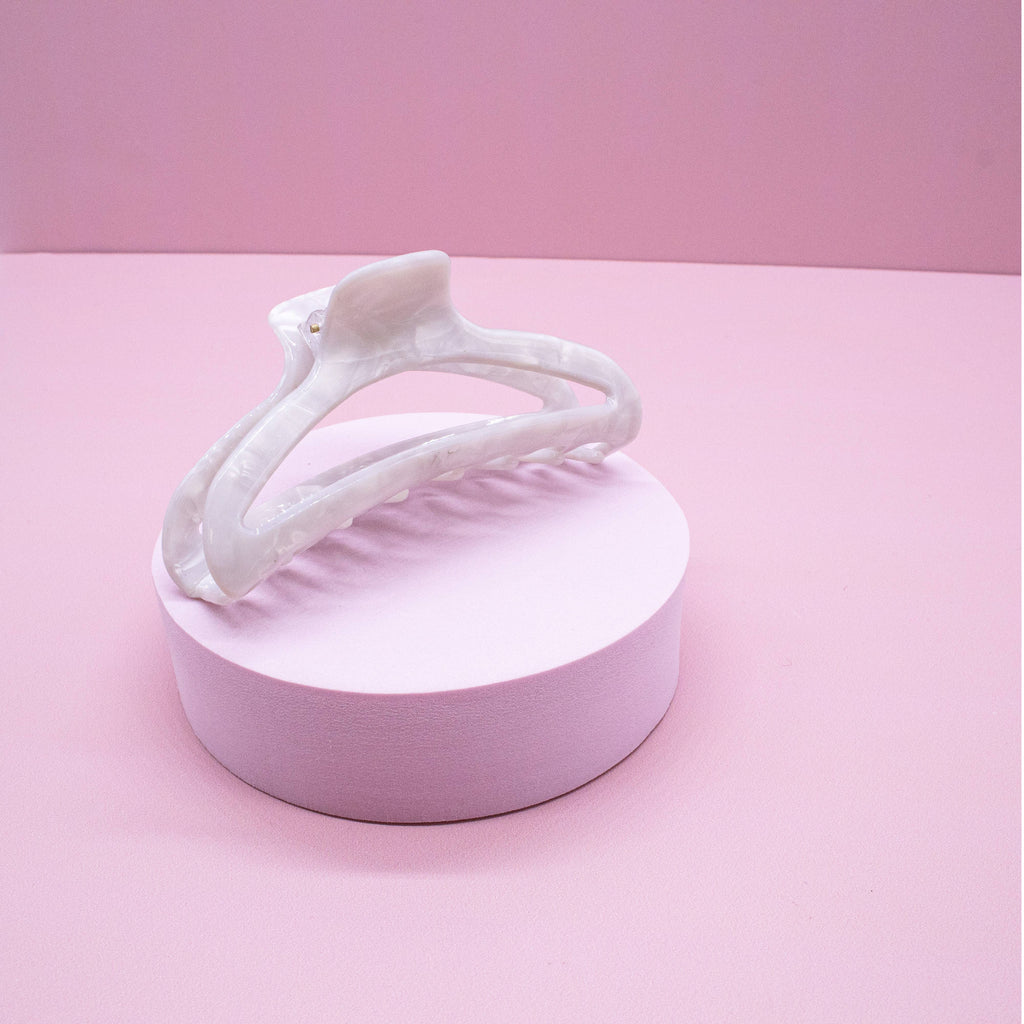 Medium Round Tortoise Shell Hair Claw Clip - White