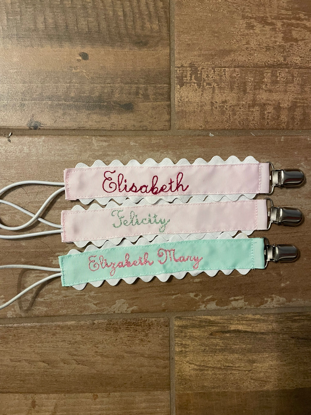 Paci Clip - Hampton James Mint